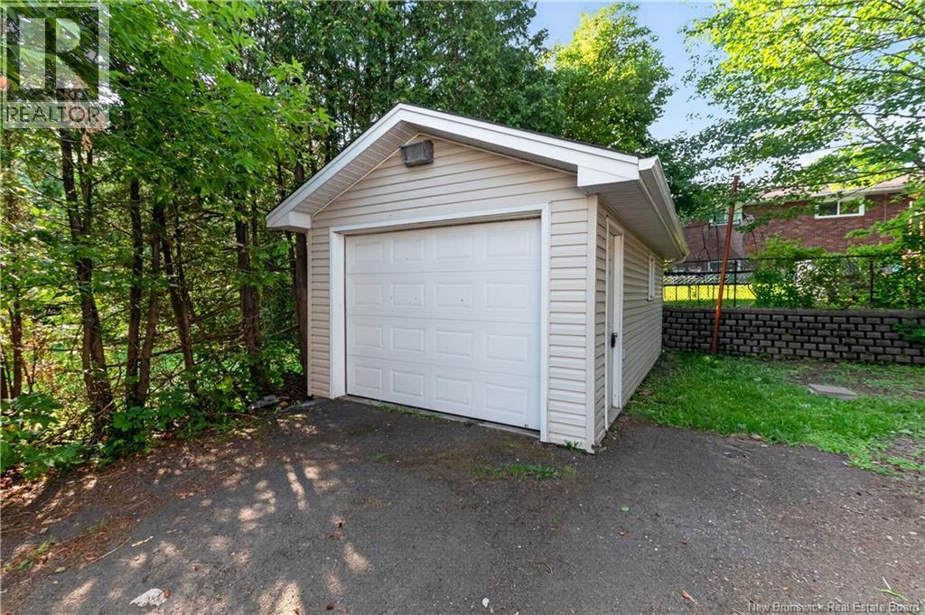 20 Connaught Avenue Property Photo 2