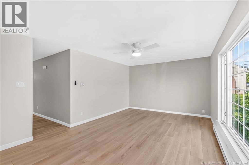 20 Connaught Avenue Property Photo 10