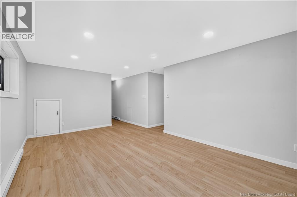 20 Connaught Avenue Property Photo 29