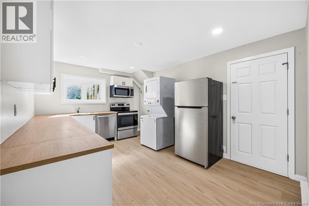 20 Connaught Avenue Property Photo 33