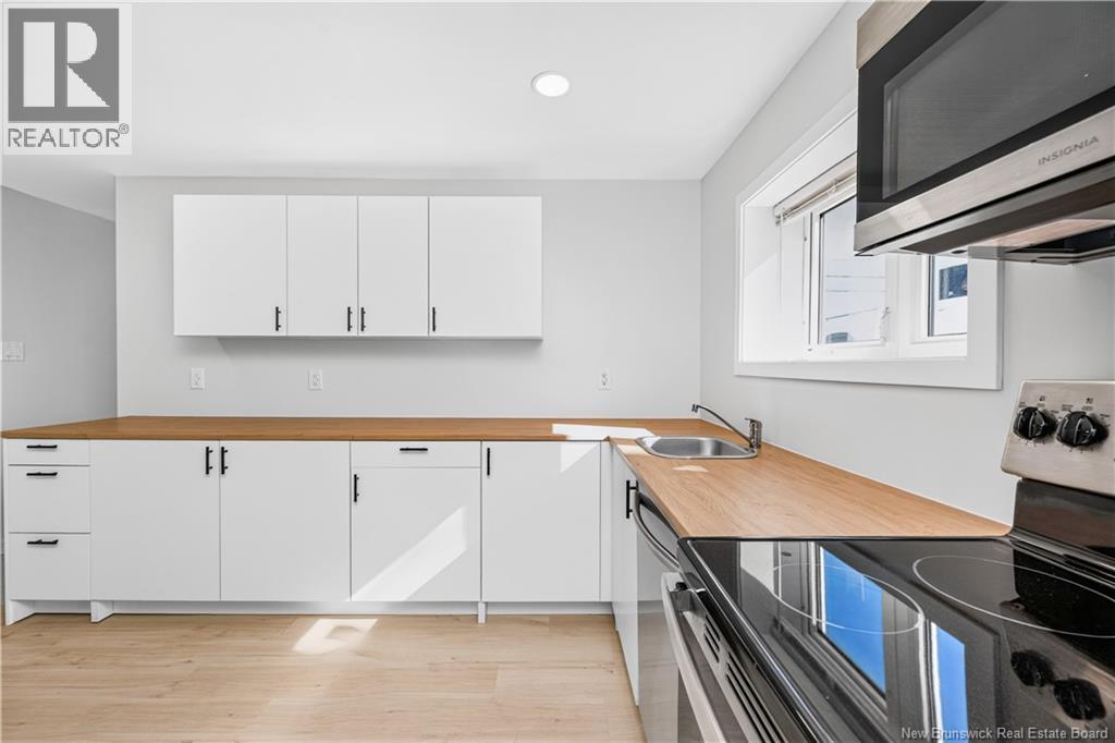 20 Connaught Avenue Property Photo 35