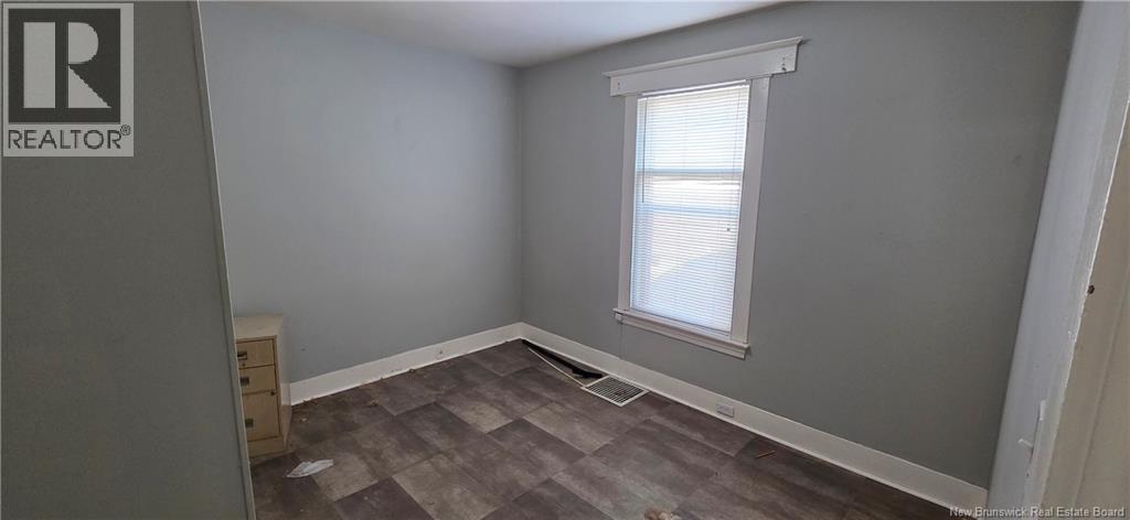 5 Maple Street Property Photo 13