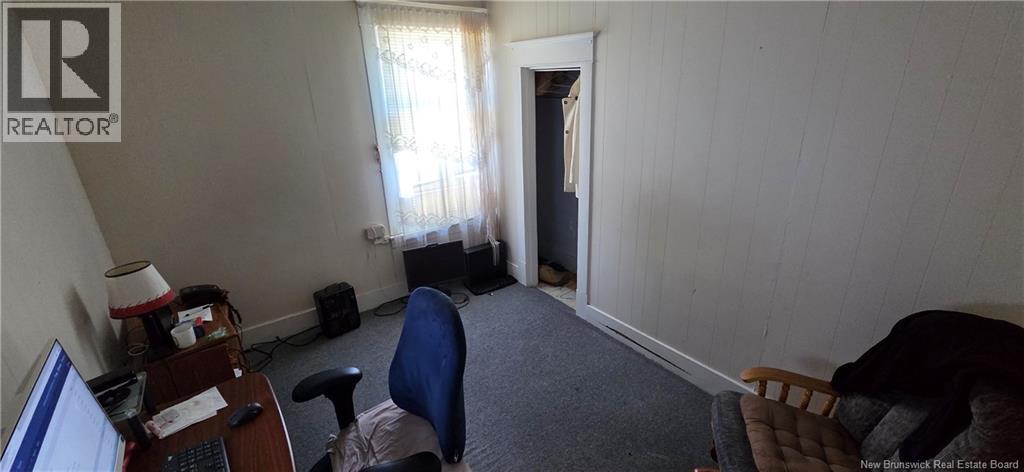 5 Maple Street Property Photo 24