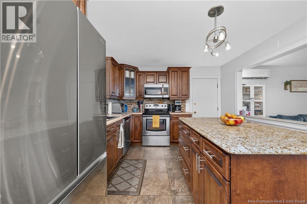 81 Queensway Drive Property Photo 11