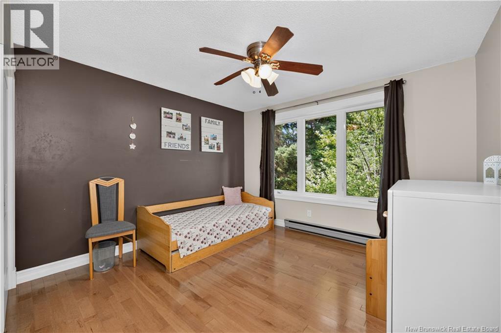 81 Queensway Drive Property Photo 24