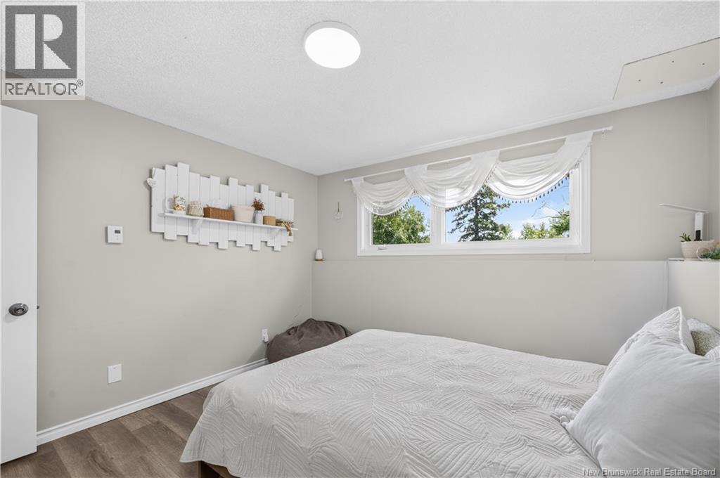 81 Queensway Drive Property Photo 32