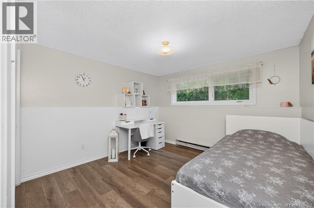 81 Queensway Drive Property Photo 33