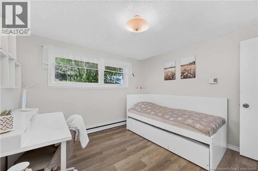 81 Queensway Drive Property Photo 34