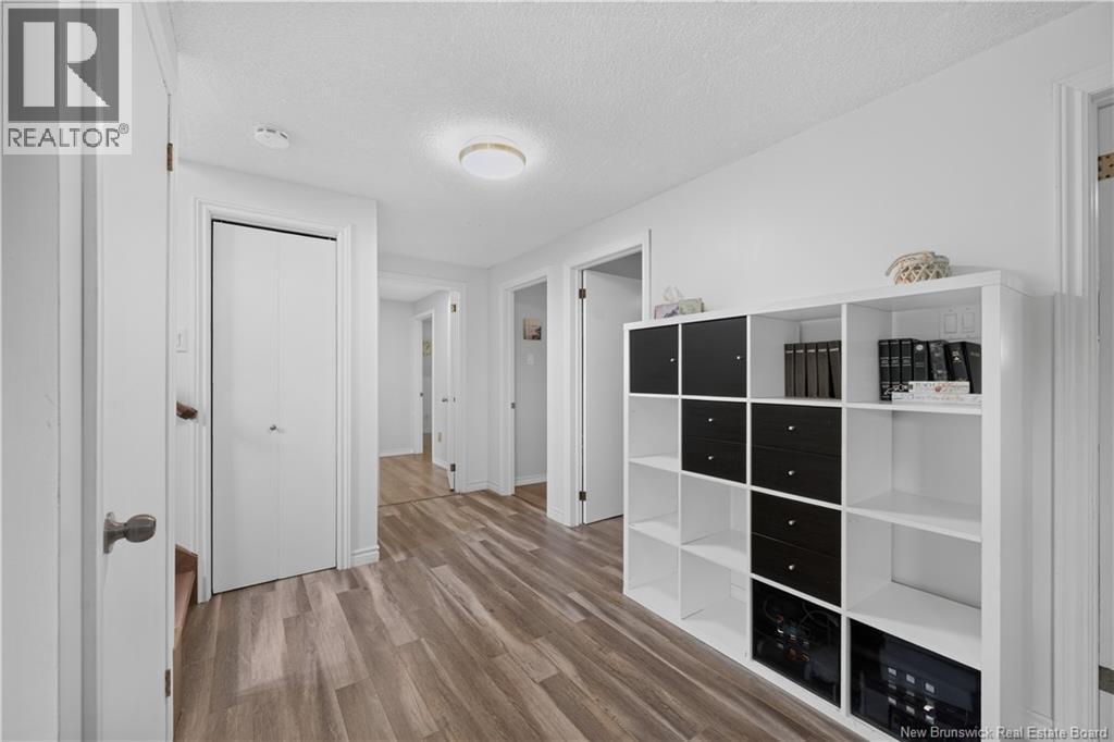 81 Queensway Drive Property Photo 43