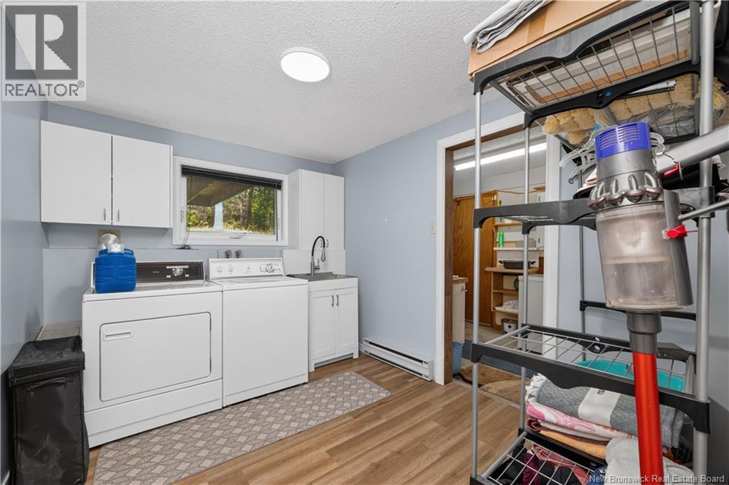 81 Queensway Drive Property Photo 44