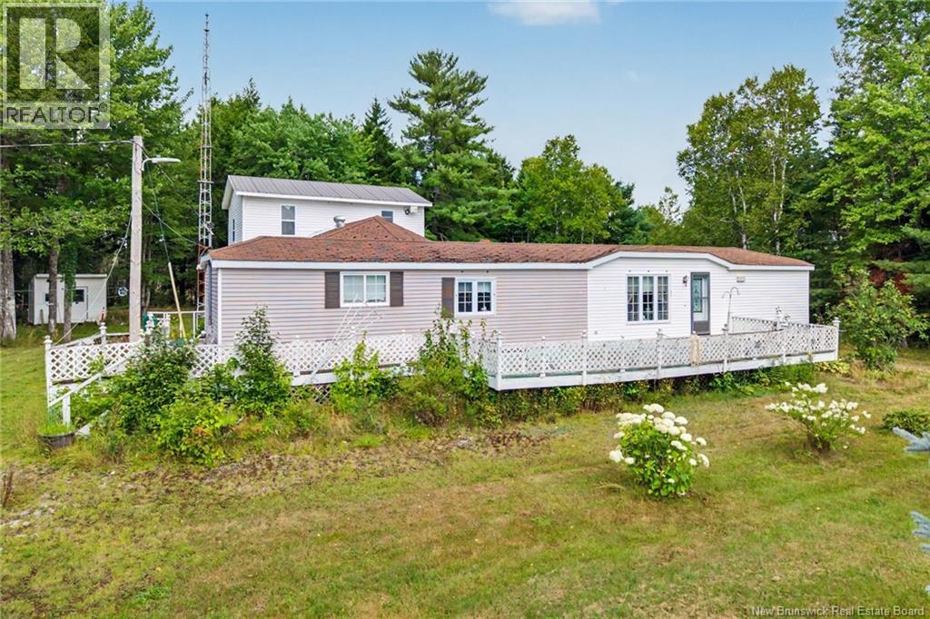 15 Eighteen Road Property Photo 4