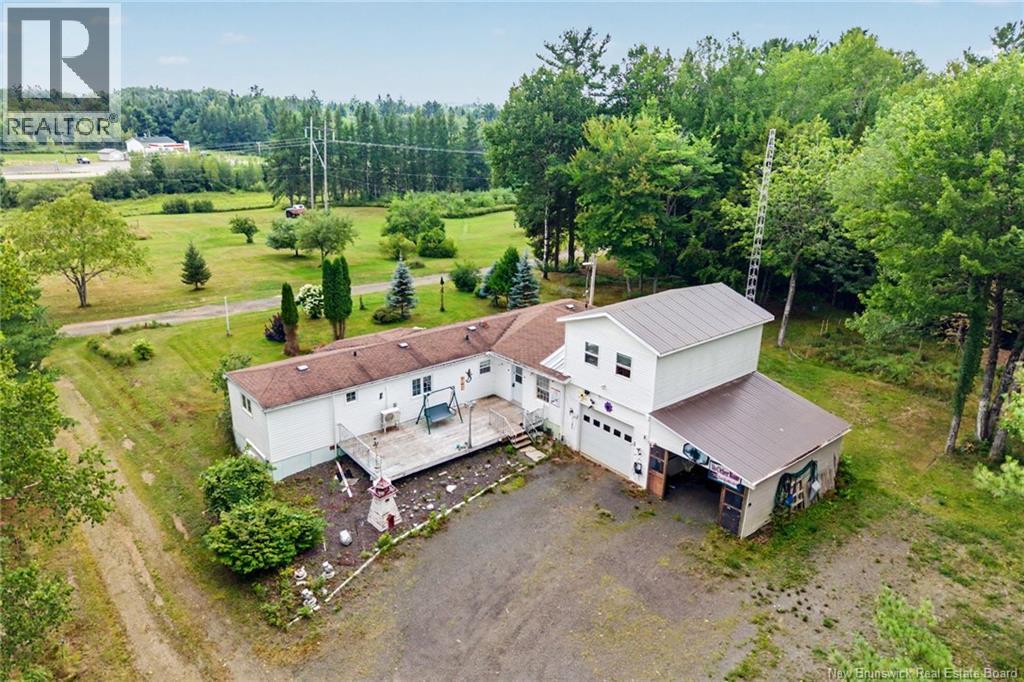 15 Eighteen Road Property Photo 6
