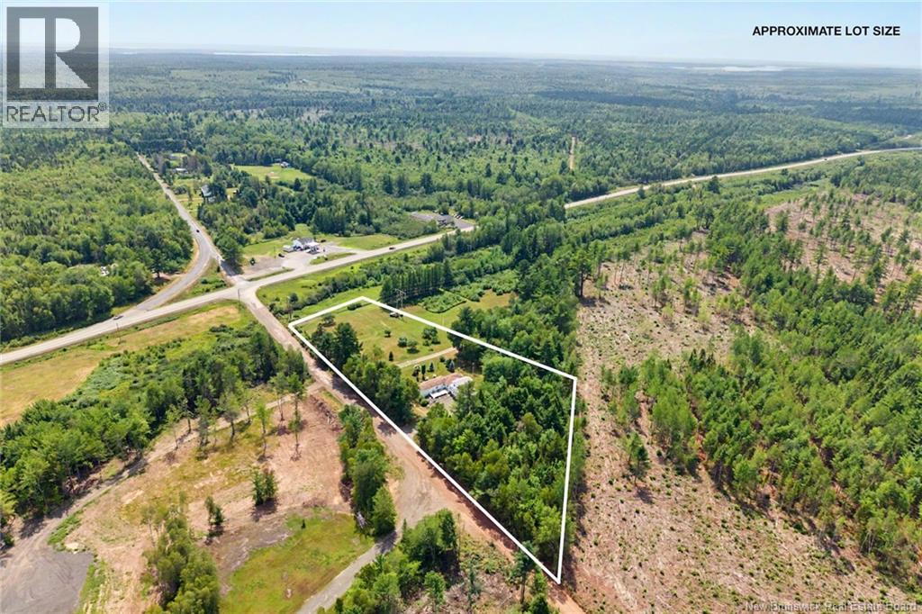 15 Eighteen Road Property Photo 10
