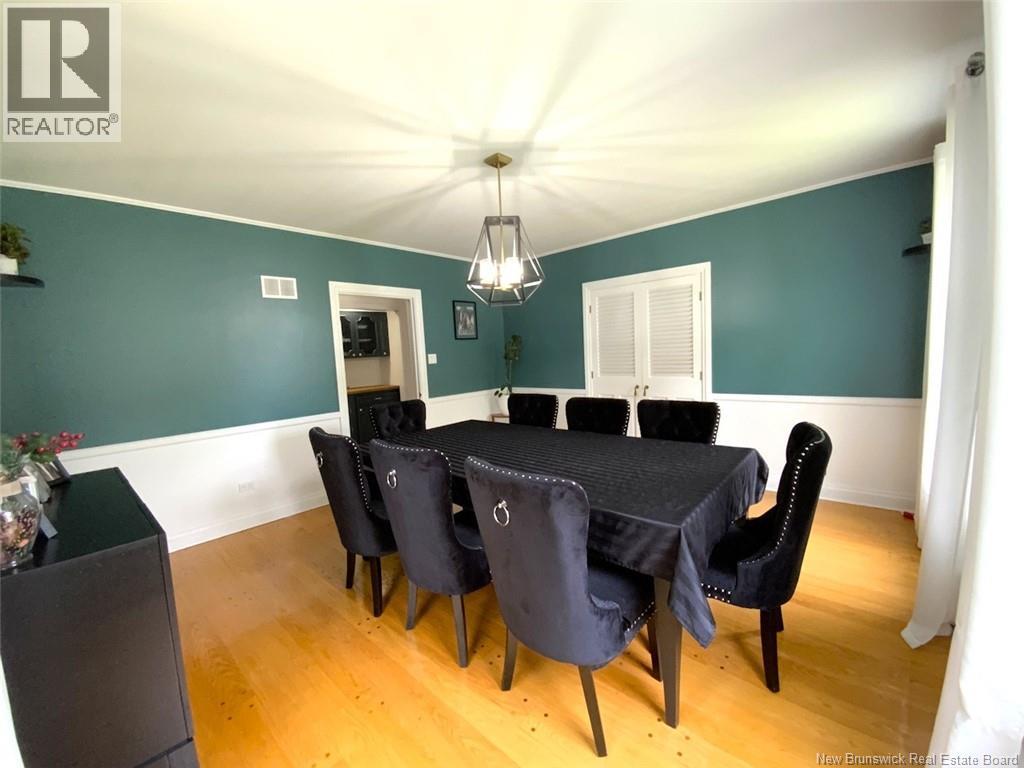 28 Lawson Street Property Photo 8