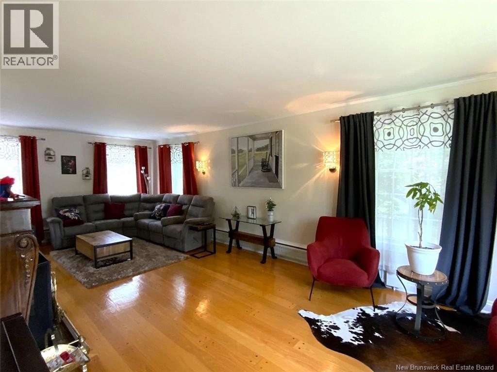 28 Lawson Street Property Photo 11
