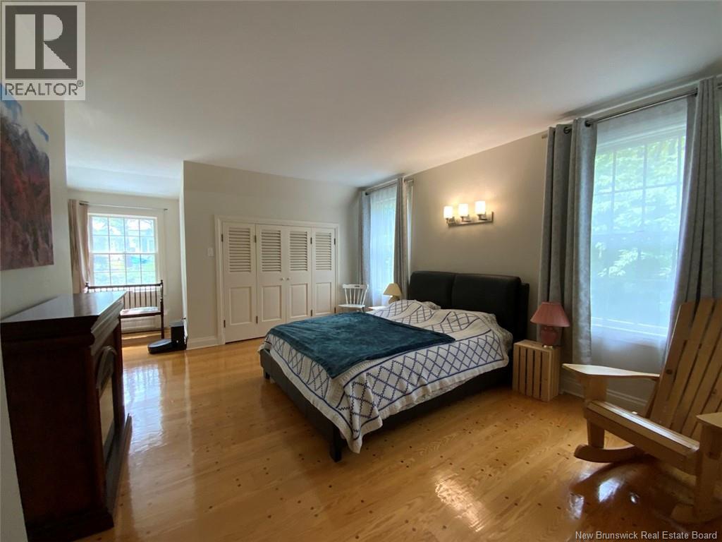 28 Lawson Street Property Photo 23