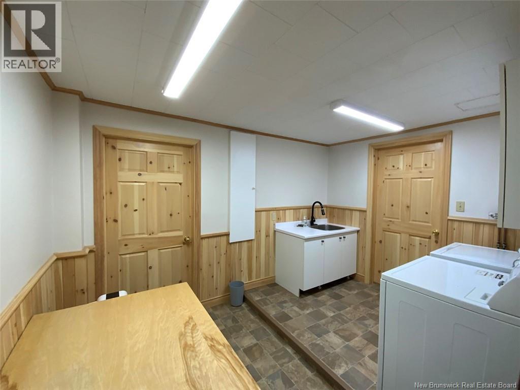 28 Lawson Street Property Photo 32