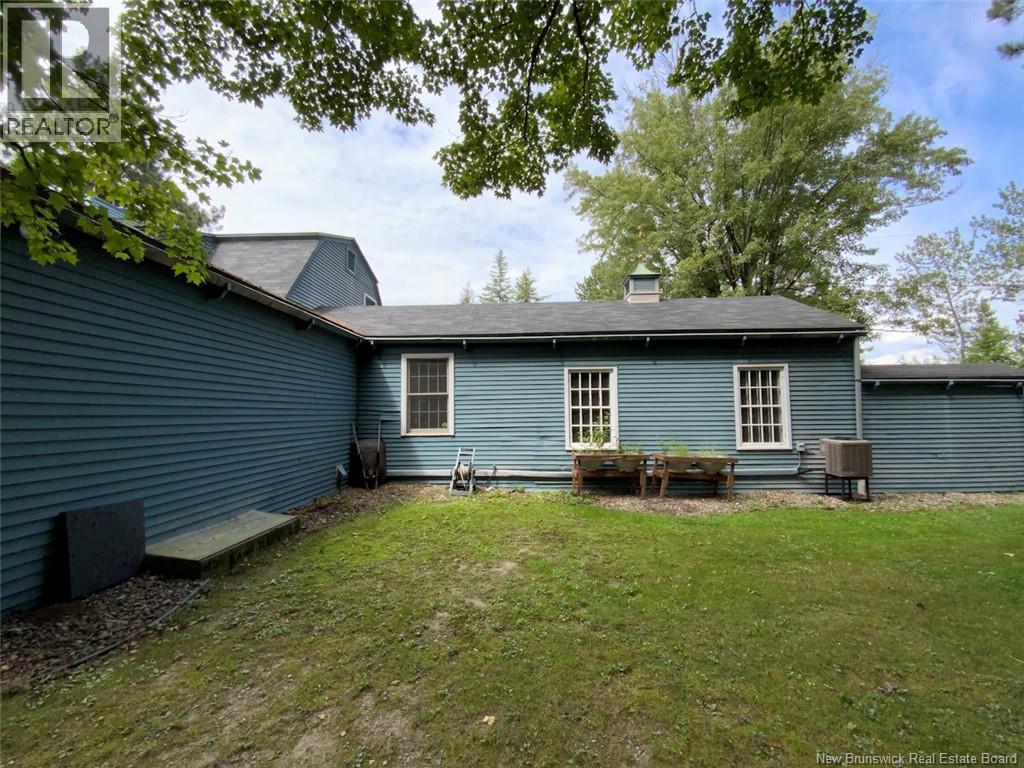 28 Lawson Street Property Photo 37