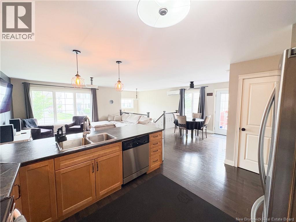 50 Ashley Crescent Property Photo 7