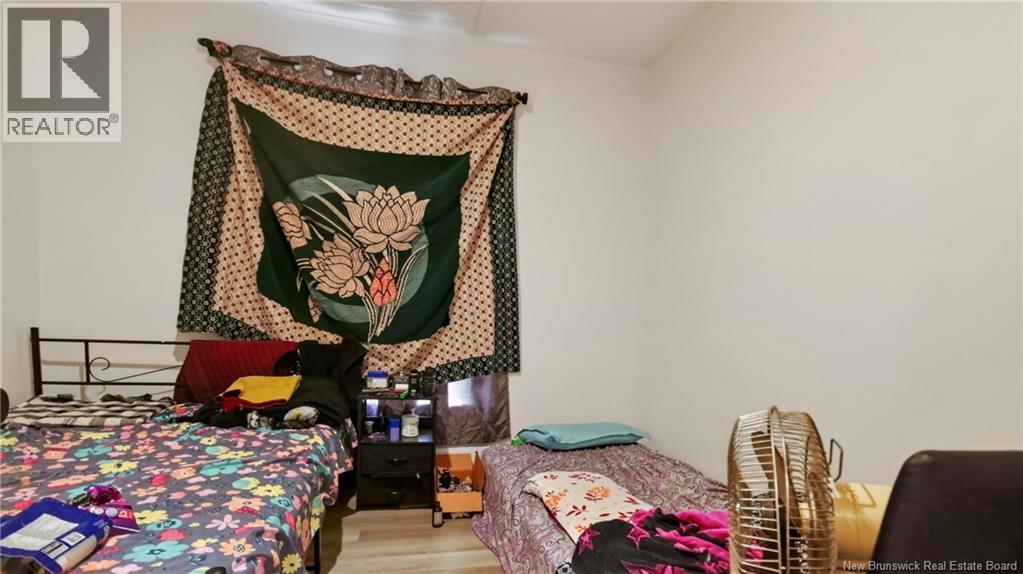 42 Railway Property Photo 17