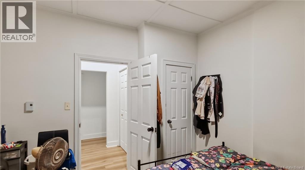 42 Railway Property Photo 18