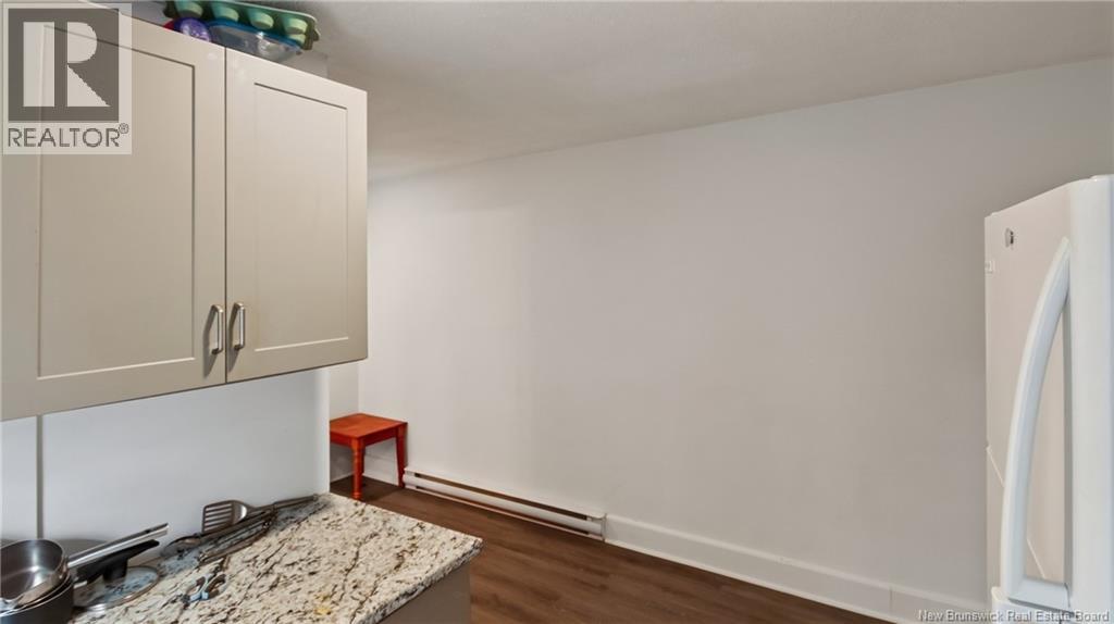 42 Railway Property Photo 27