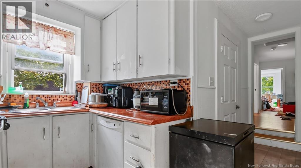 42 Railway Property Photo 39