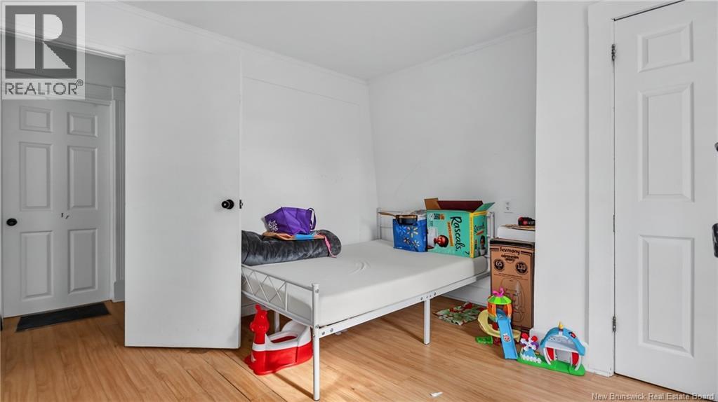 42 Railway Property Photo 41