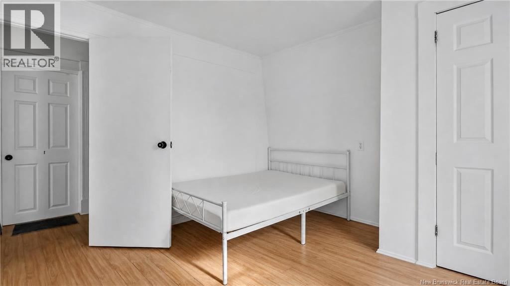 42 Railway Property Photo 42