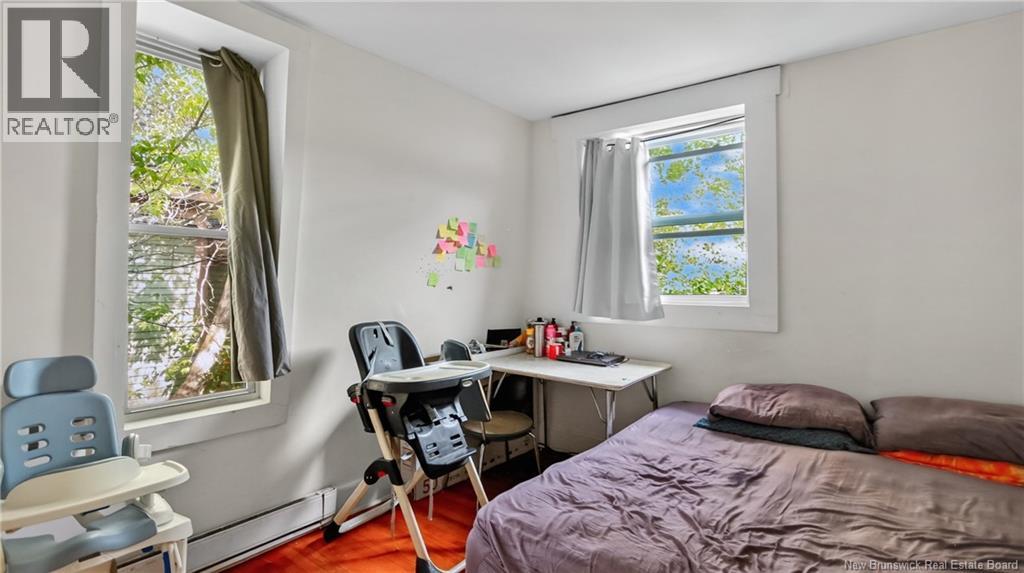 42 Railway Property Photo 44