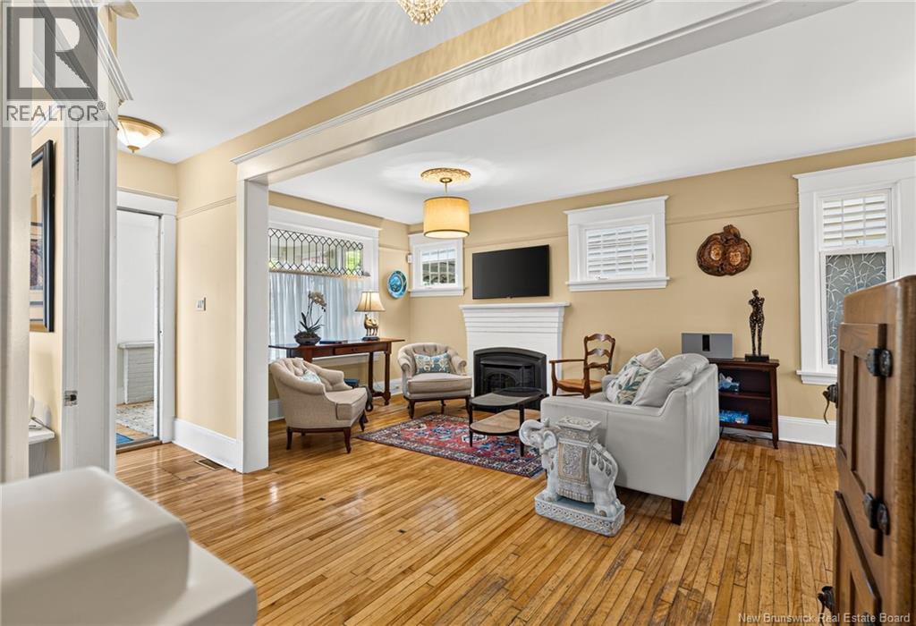 262 Highfield Property Photo 6