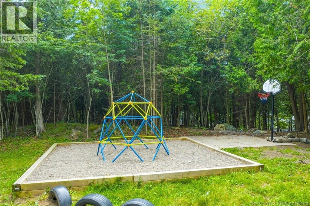 7 Hampton Manor Property Photo 31