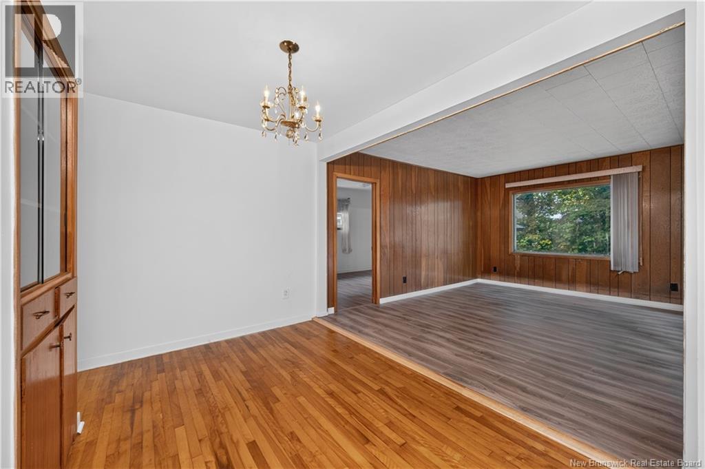 232 Leslie Street Property Photo 16