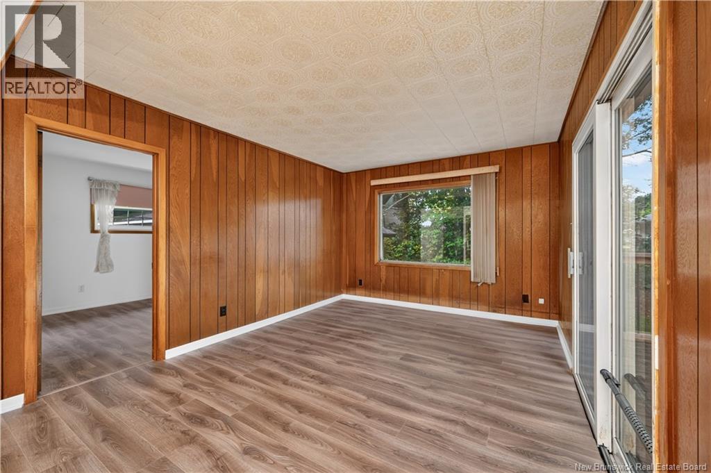 232 Leslie Street Property Photo 20
