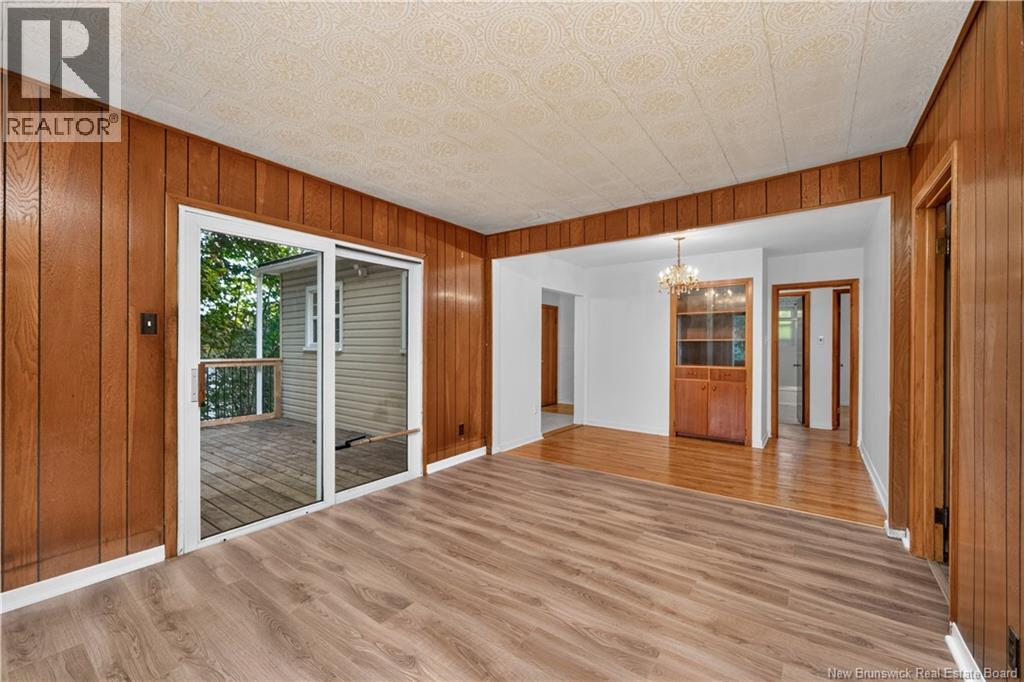 232 Leslie Street Property Photo 22