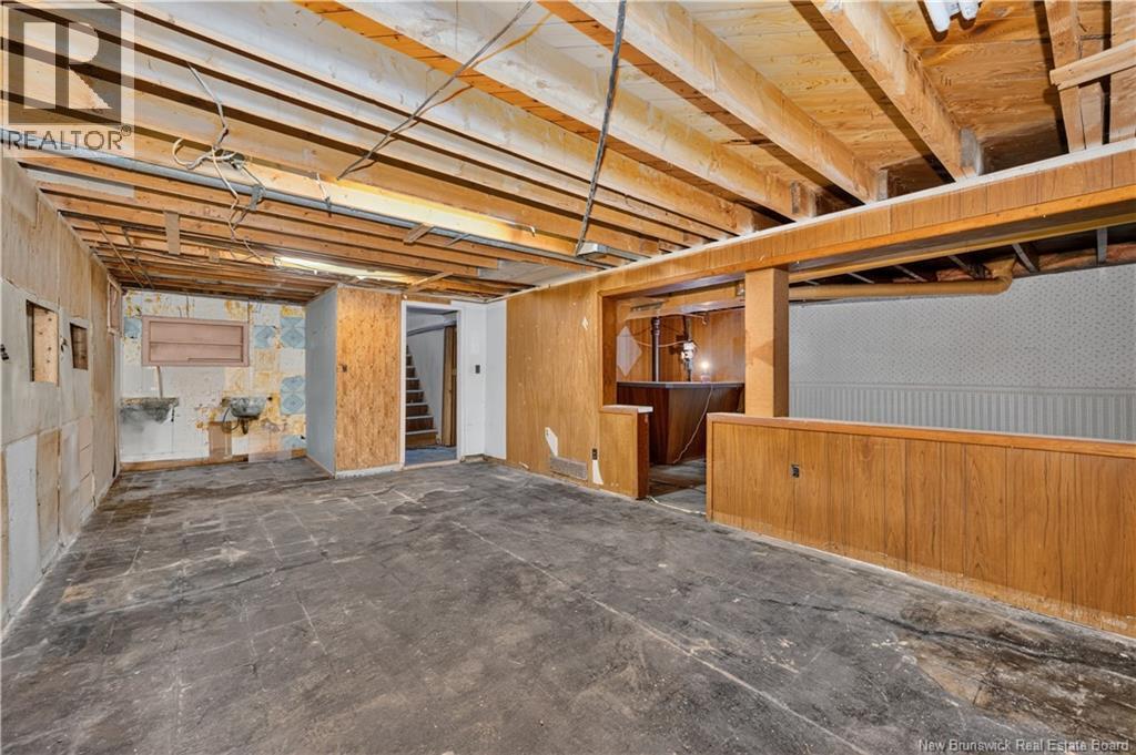 232 Leslie Street Property Photo 37