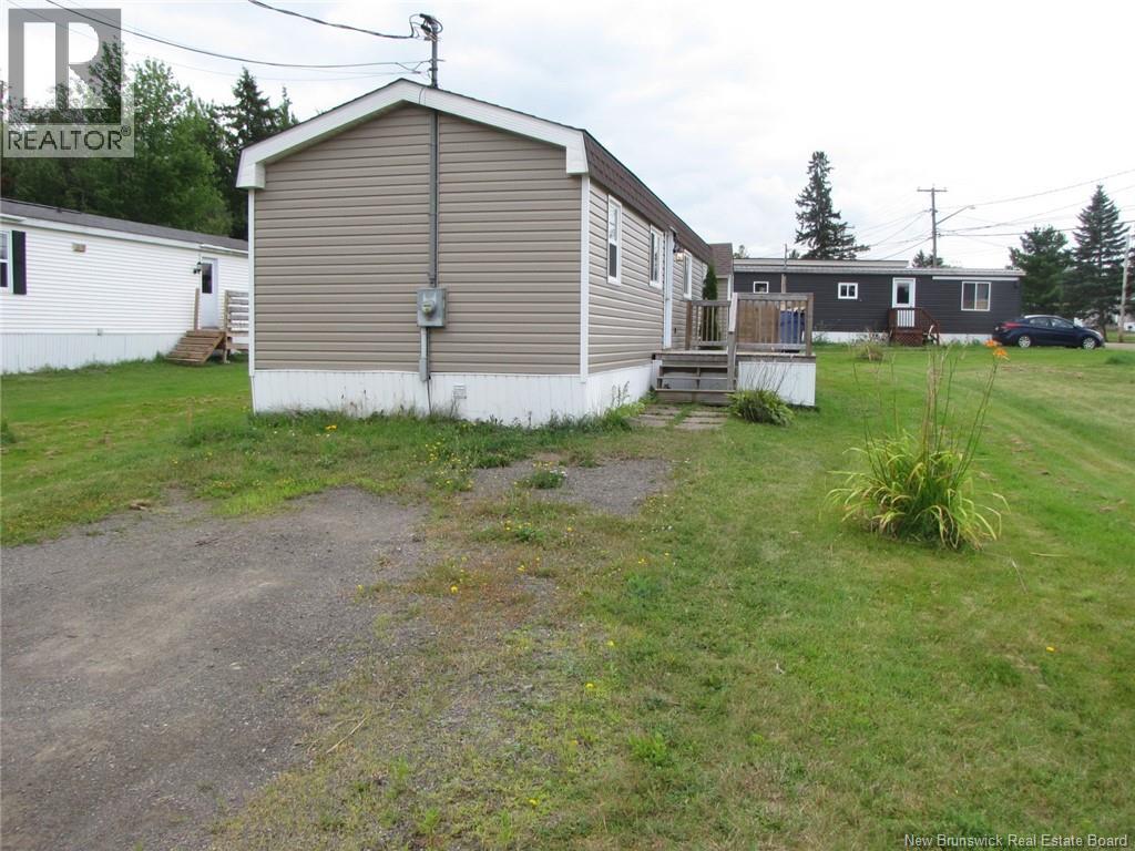 20 Rivereast Drive Property Photo 4