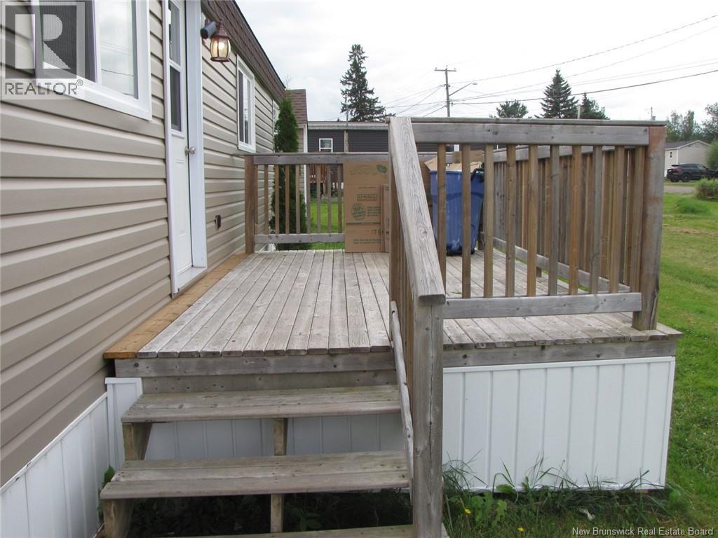 20 Rivereast Drive Property Photo 7
