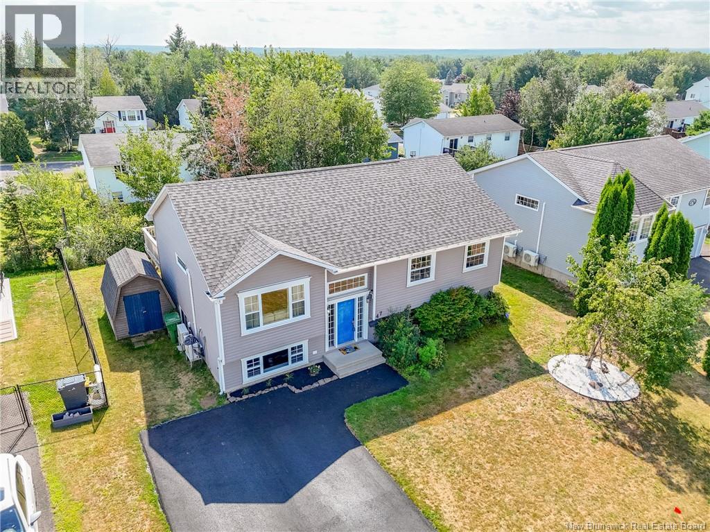 47 Dawson Drive Property Photo 1