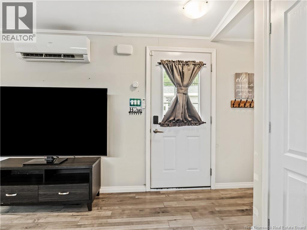 14 Telex Property Photo 4