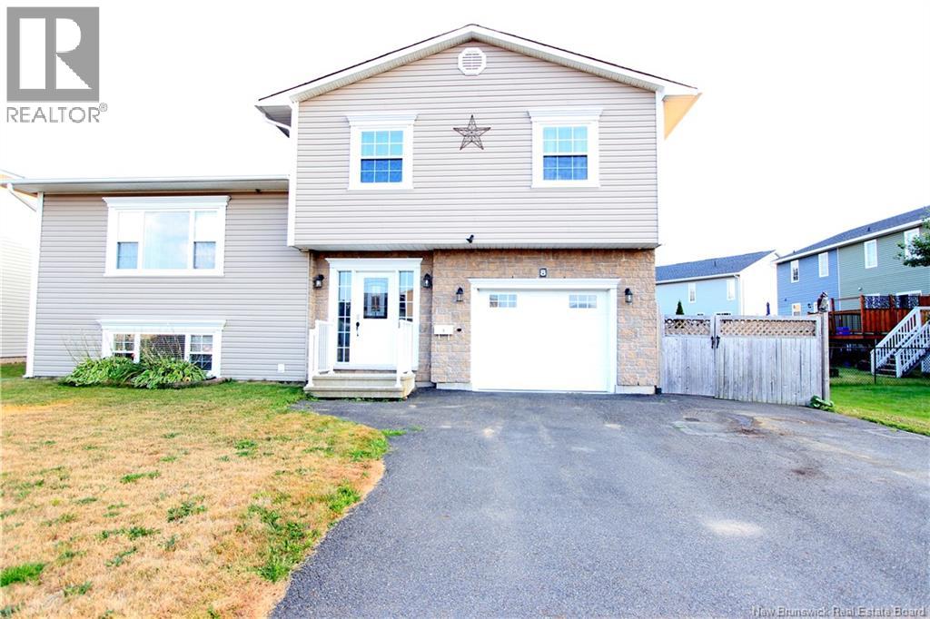 8 Hallihan Drive Property Photo 1