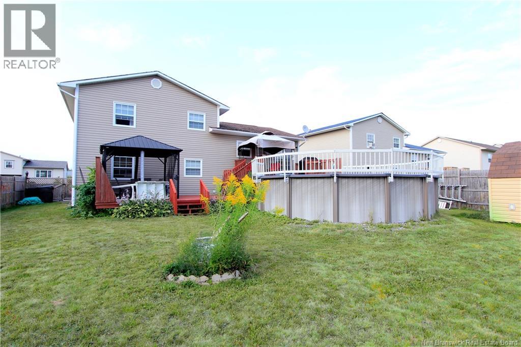 8 Hallihan Drive Property Photo 4