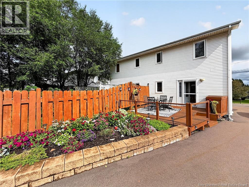 16 Briarlea Drive Property Photo 5