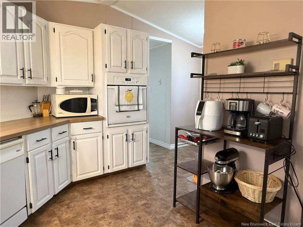 51 Travis Street Property Photo 9
