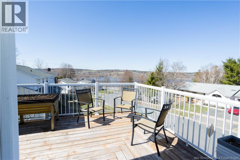 15 Talisman Crescent Property Photo 2
