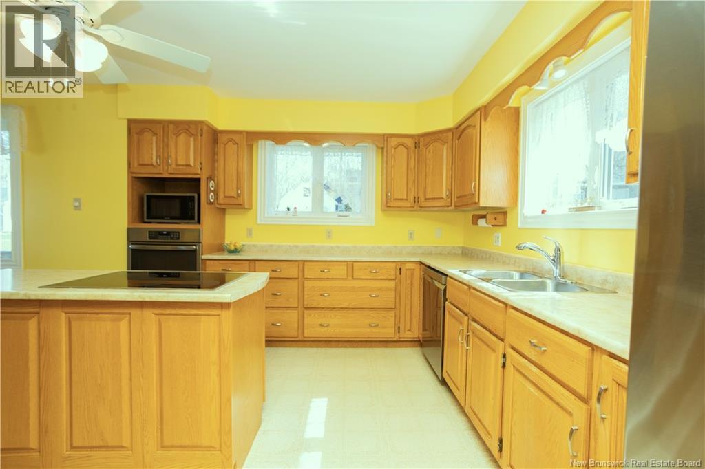 15 Talisman Crescent Property Photo 10
