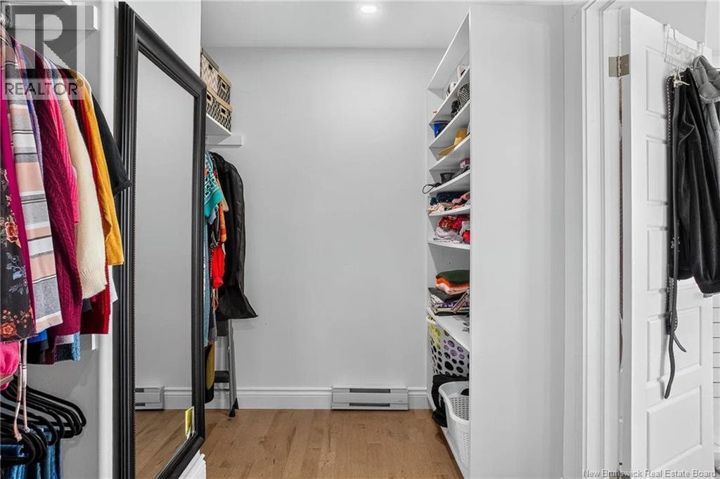 34 Mcmaster Avenue Property Photo 22