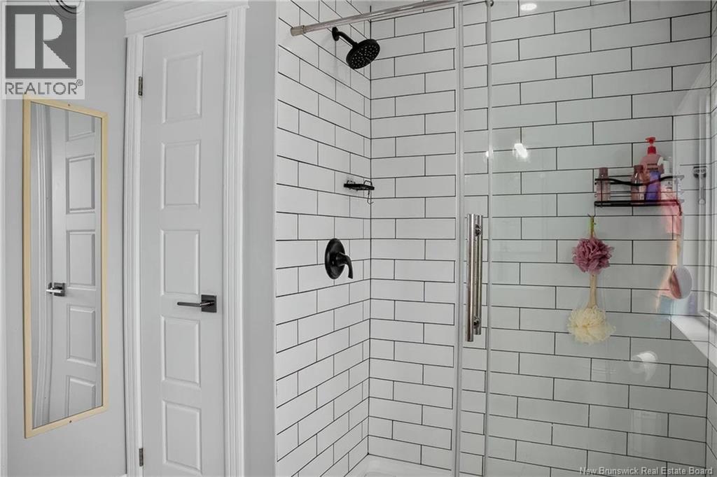34 Mcmaster Avenue Property Photo 25
