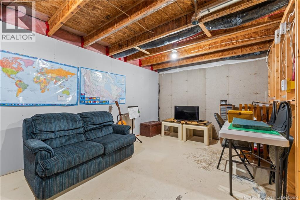 147 Damien Property Photo 22