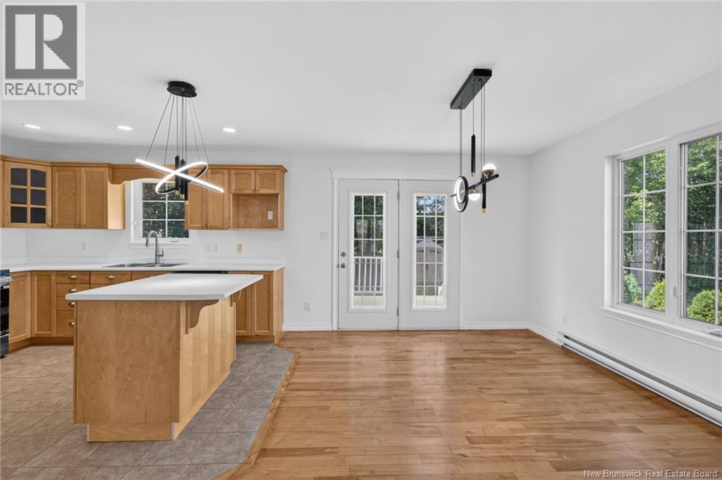 302 Lonsdale Drive Property Photo 6